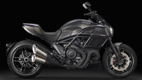 2016 Ducati Diavel Carbon in Medford, Massachusetts