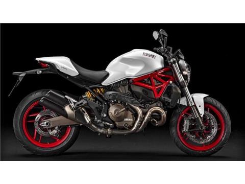 2016 Ducati Monster 821 in Medford, Massachusetts