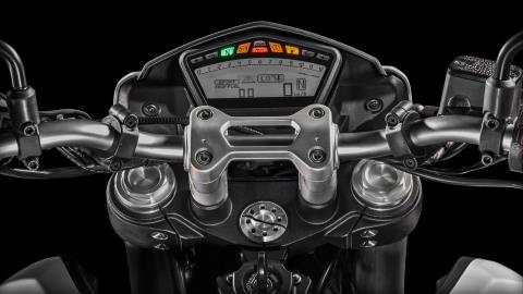 2016 Ducati Hypermotard 939 in Medford, Massachusetts