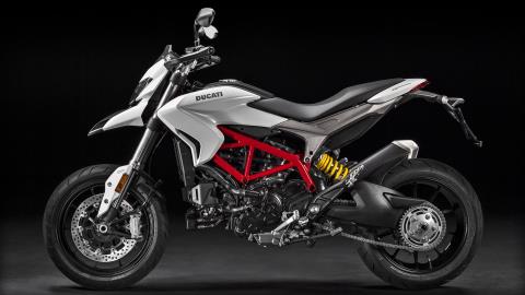 2016 Ducati Hypermotard 939 in Medford, Massachusetts