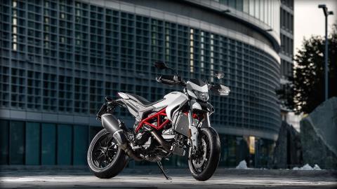 2016 Ducati Hypermotard 939 in Medford, Massachusetts