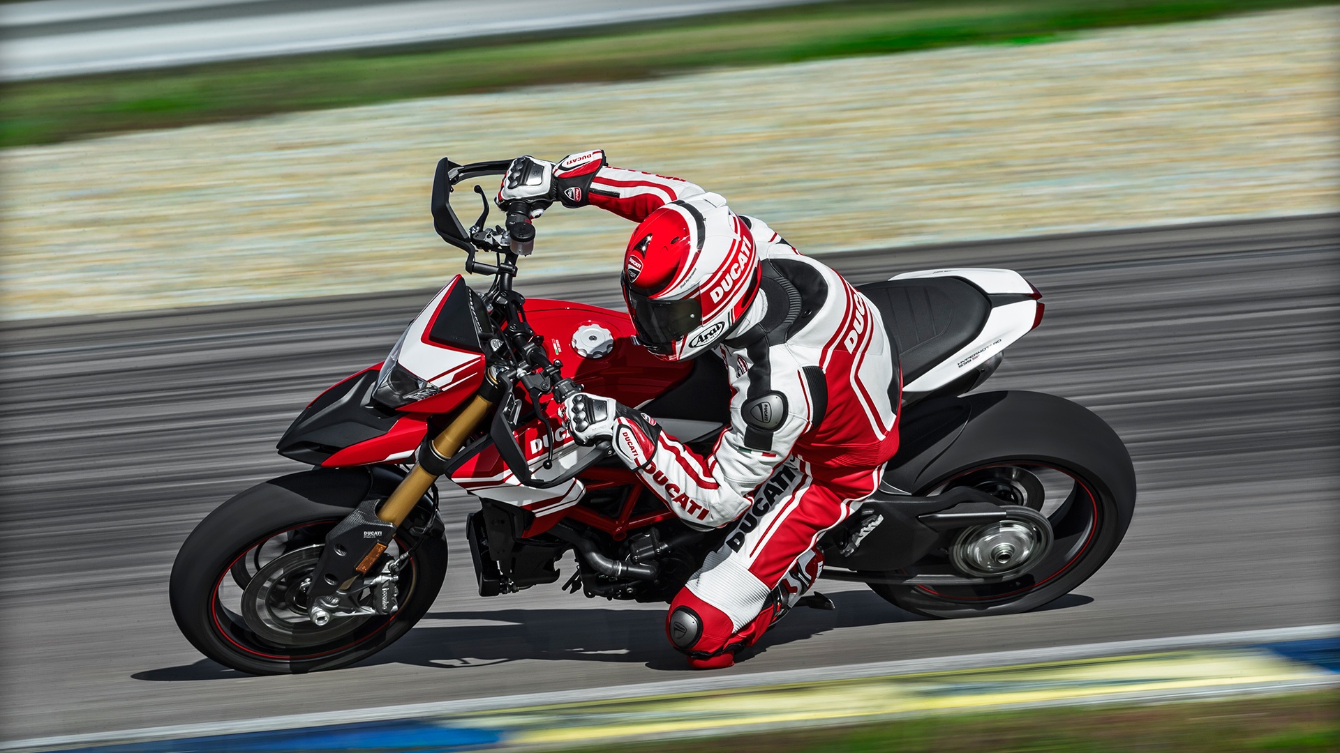 2016 Ducati Hypermotard 939 SP in Medford, Massachusetts