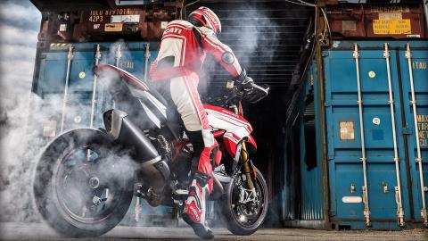 2016 Ducati Hypermotard 939 SP in Medford, Massachusetts
