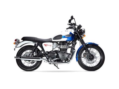 2015 Triumph Bonneville T214 in Medford, Massachusetts