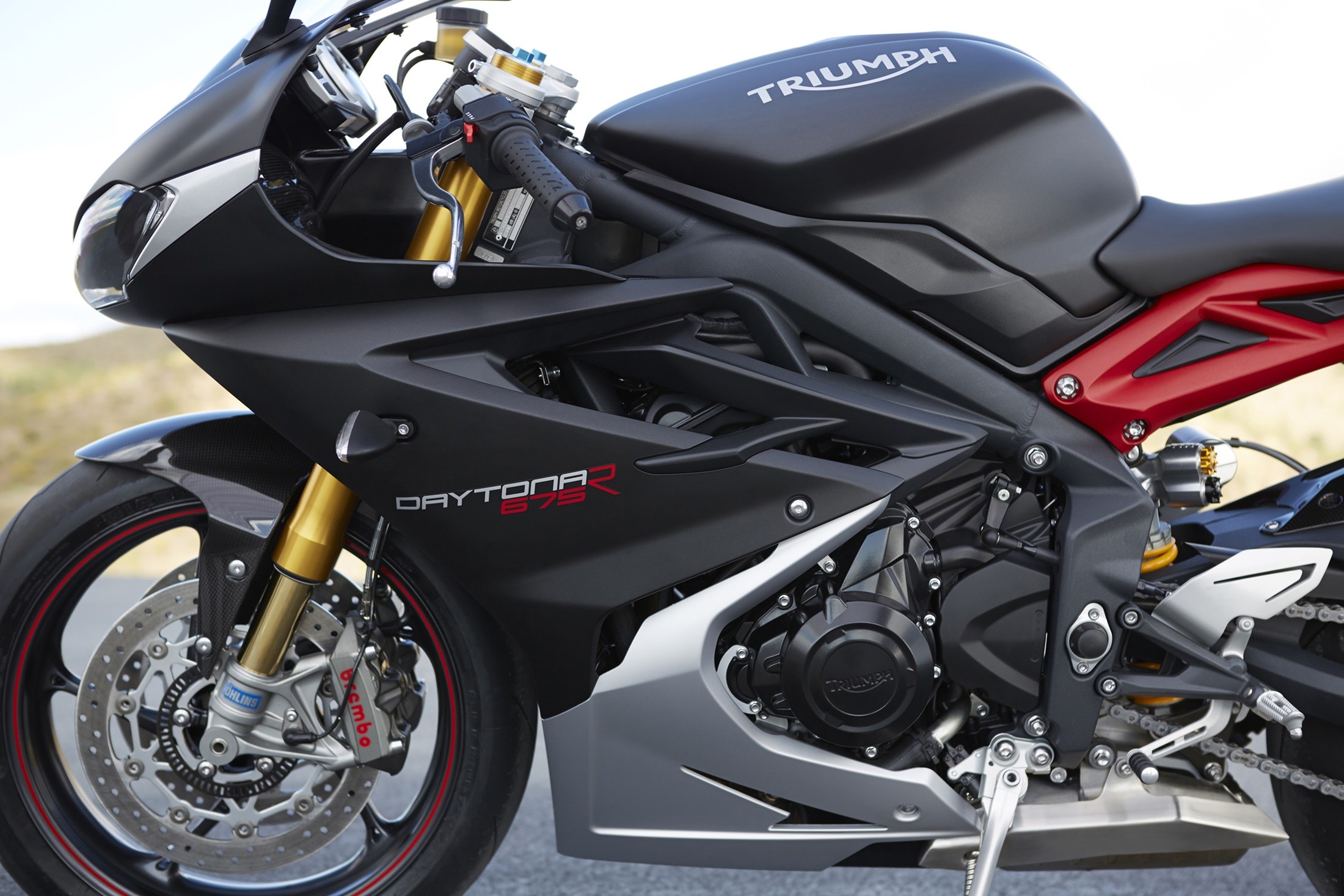 2016 Triumph Daytona 675 R ABS in Medford, Massachusetts
