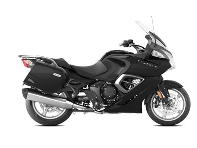 2016 Triumph Trophy SE ABS in Medford, Massachusetts